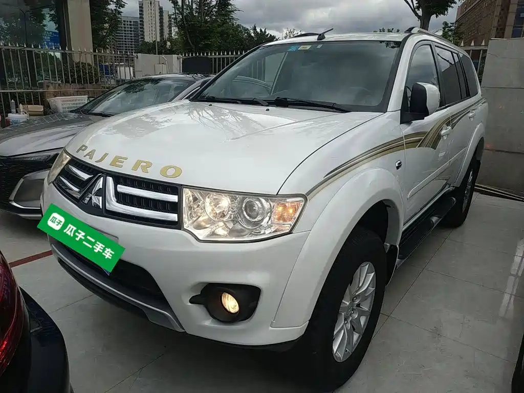 2016 Mitsubishi Pajero Sport