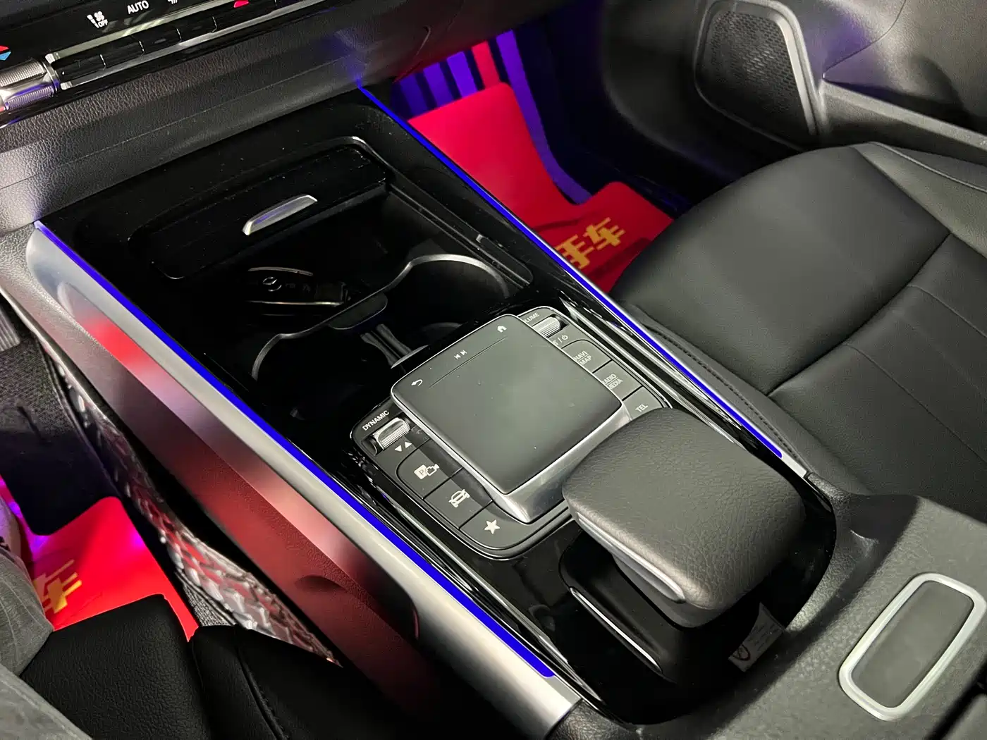 Mercedes-Benz GLB 2023 GLB 220 Dynamic фото 16