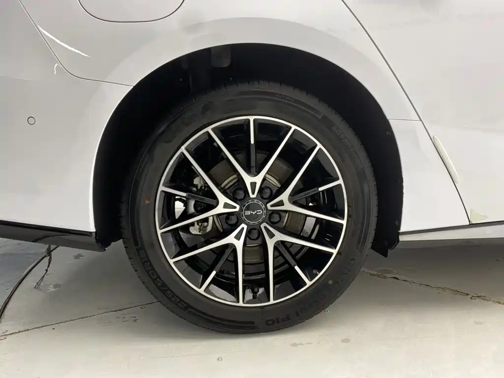 BYD Seal 2025 2023 DM-i 1.5T 121km Flagship