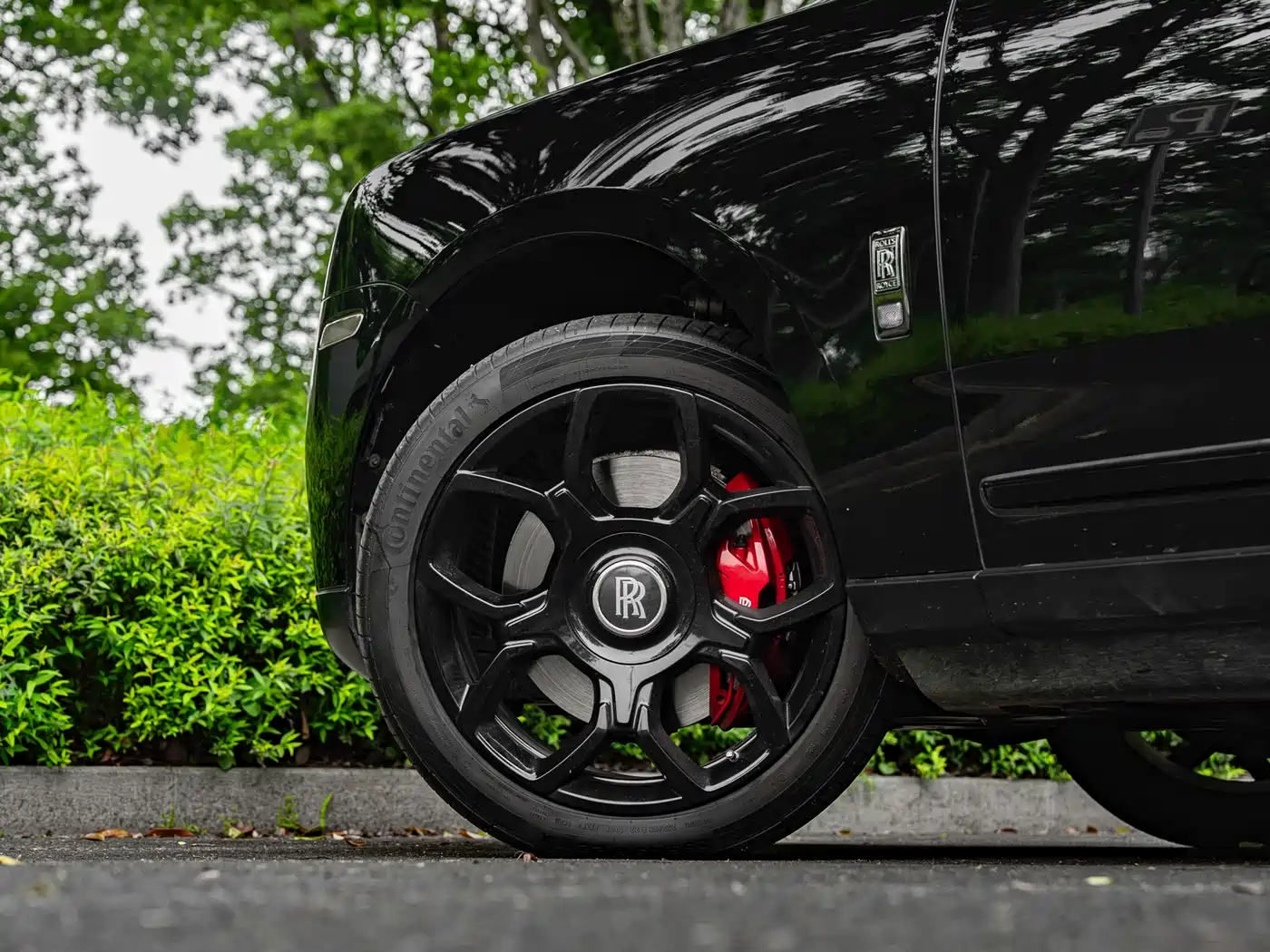 Rolls-Royce Cullinan 2020 Black Badge фото 20