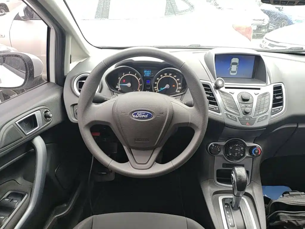 Ford Fiesta 2015 2013 Hatchback 1.5L Automatic Fashion