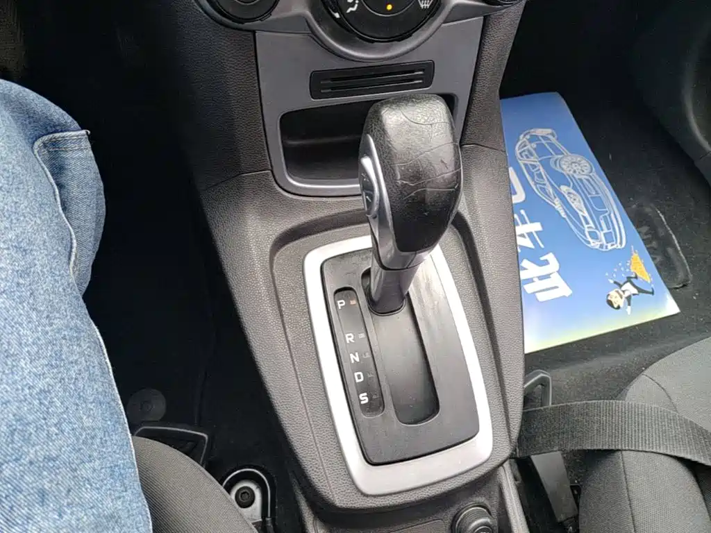 Ford Fiesta 2015 2013 Hatchback 1.5L Automatic Fashion