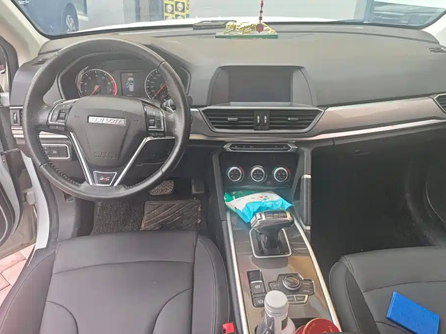 Photo 12 - Haval H6