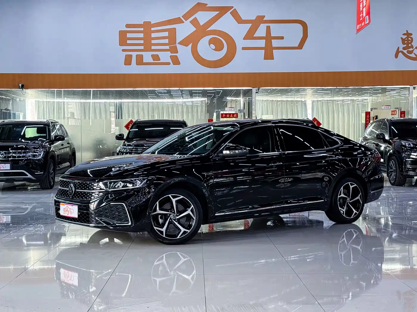 Volkswagen Passat 2024 380TSI Starlight Dragon Glory Edition фото 2