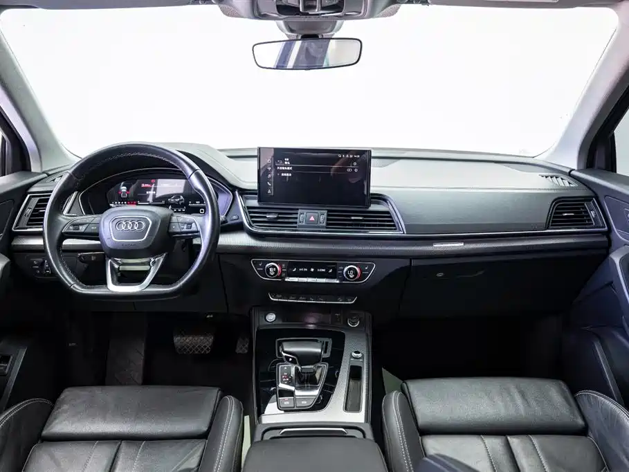Audi Q5L 2022 40T Luxury Dynamic фото 6