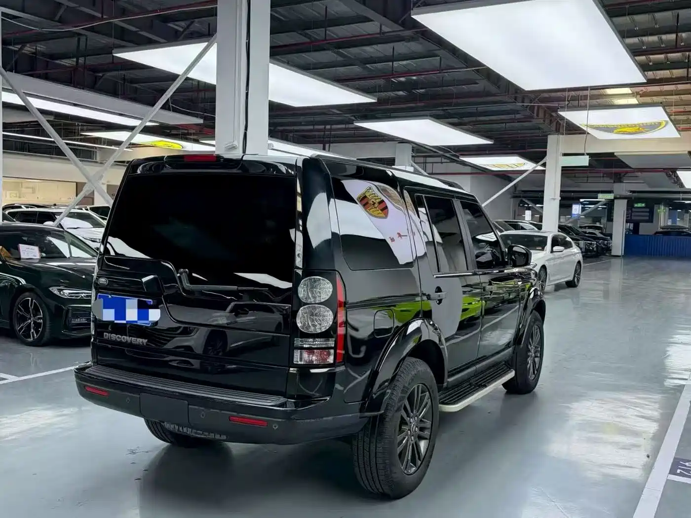 Land Rover Discovery 2015 3.0 SC V6 SE фото 9