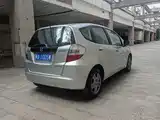 Фото 10 - Honda Fit