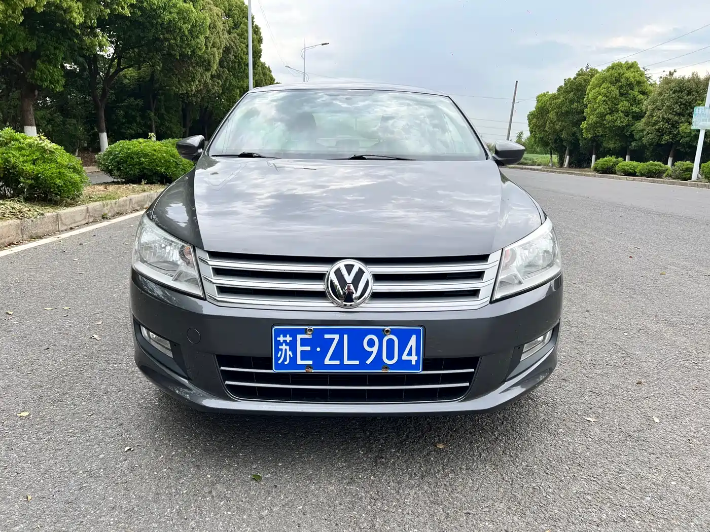 Volkswagen Santana 2013 1.6L Automatic Comfort Edition фото 2