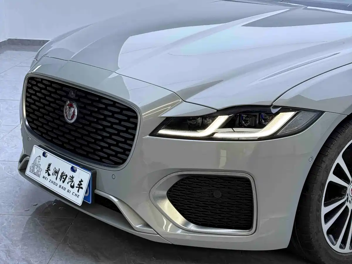 JAGUAR XFL