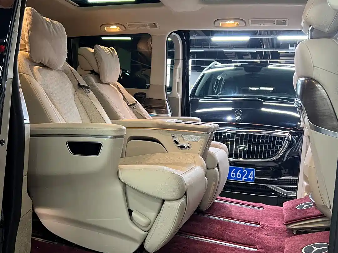 Mercedes-Benz V-Class 2022 V 260 L Long Wheelbase Prestige Edition фото 10