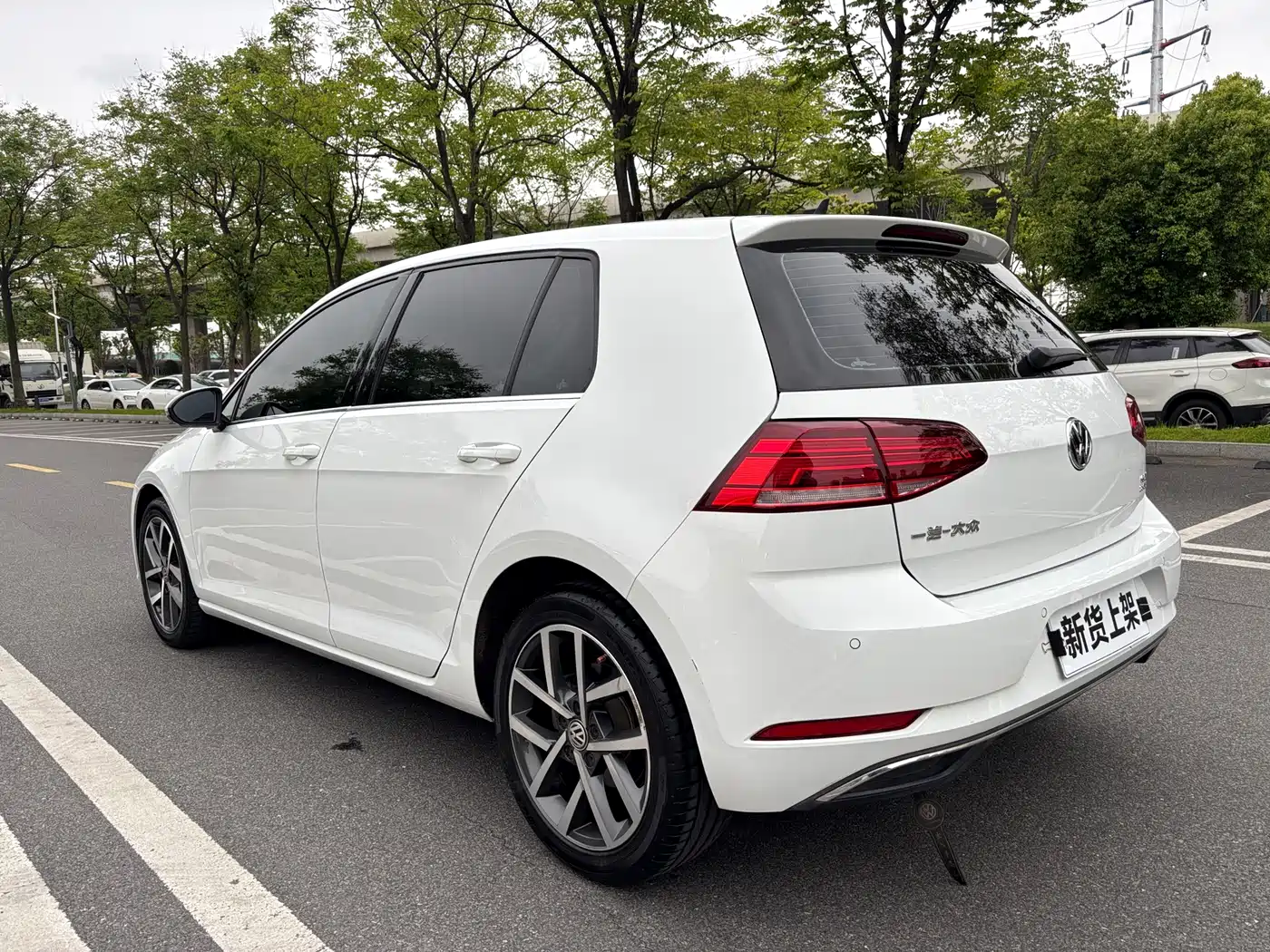 Volkswagen Golf 2020 280TSI DSG Luxury фото 8