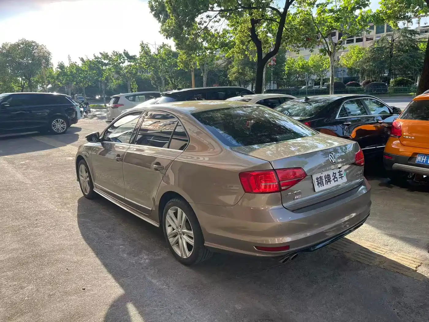 Volkswagen Sagitar 2018 280TSI DSG Spark Edition фото 6