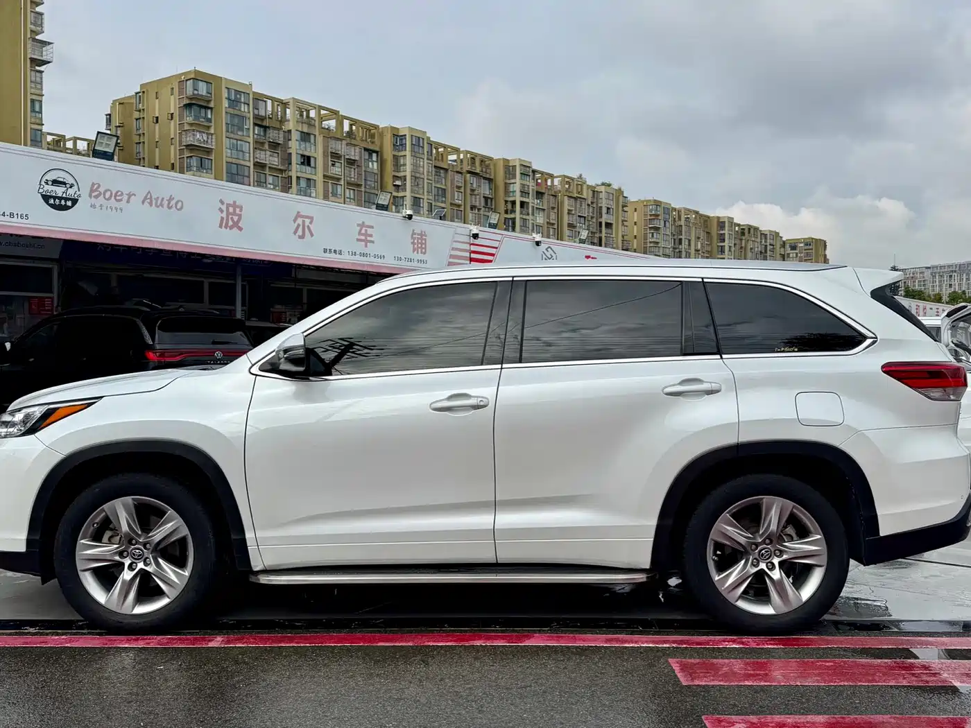 TOYOTA HIGHLANDER