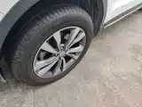 Фото 25 - Geely Atlas