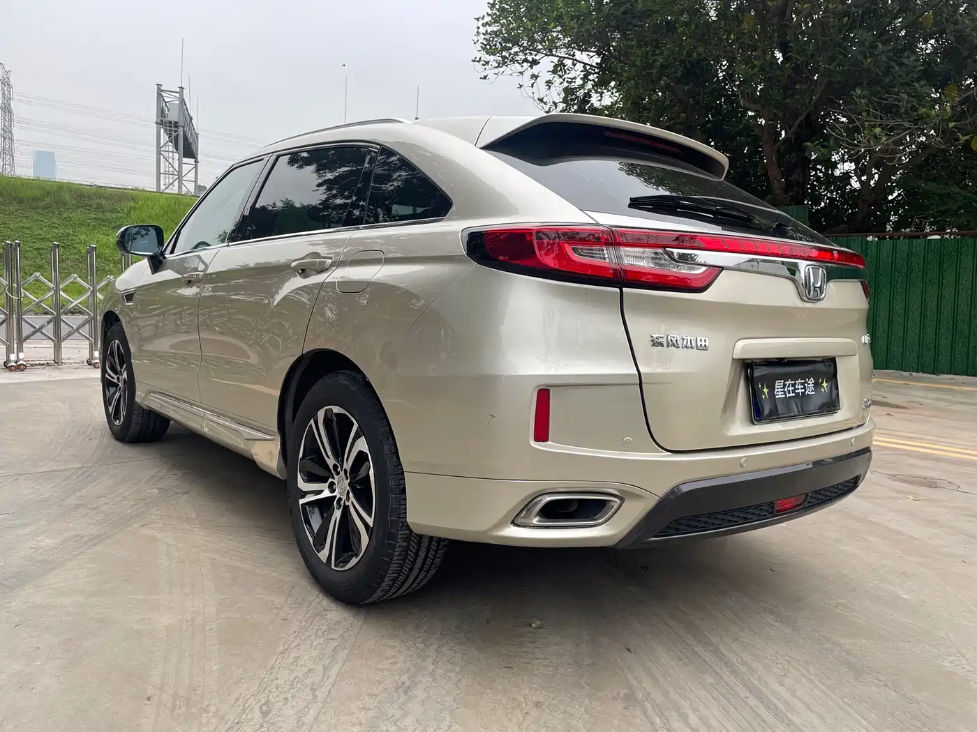 Honda UR-V 2017 2017 370TURBO 2WD Premium Edition China V