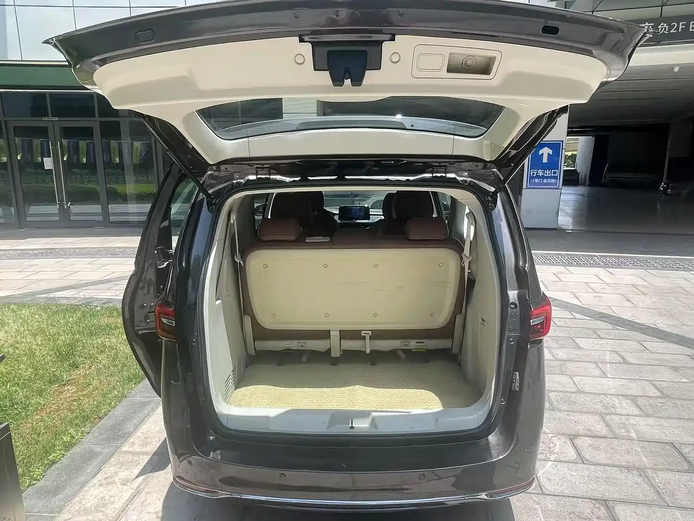 Buick GL8 2021 Land Business Class 652T Comfort фото 6
