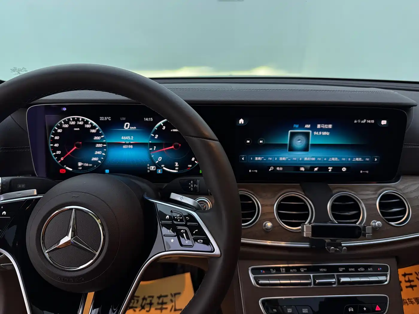 MERCEDES-BENZ E CLASS