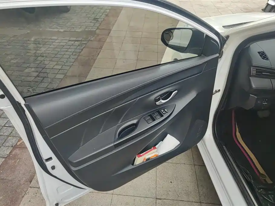 Toyota YARiS L Zhi Xuan 2019 1.5E CVT MeiDong Edition China VI фото 7