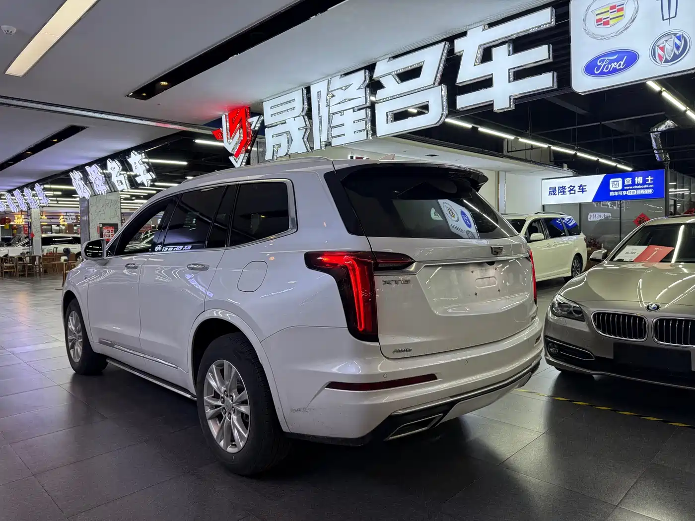 Cadillac XT6 2020 2021 28T 6-Seater AWD Style