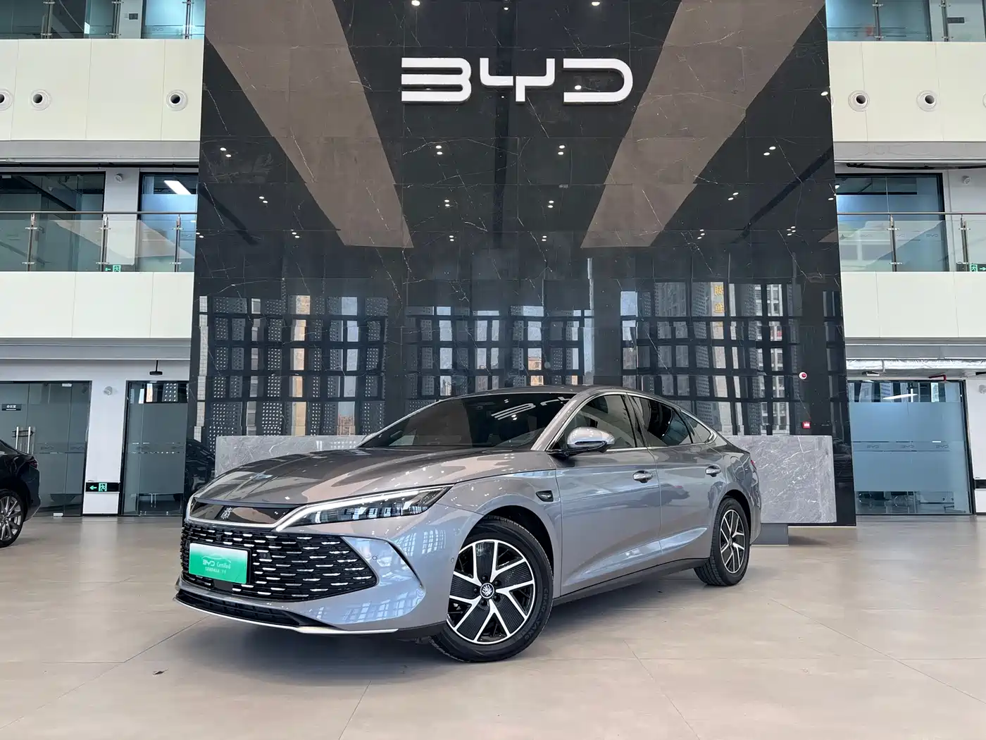 BYD QIN L