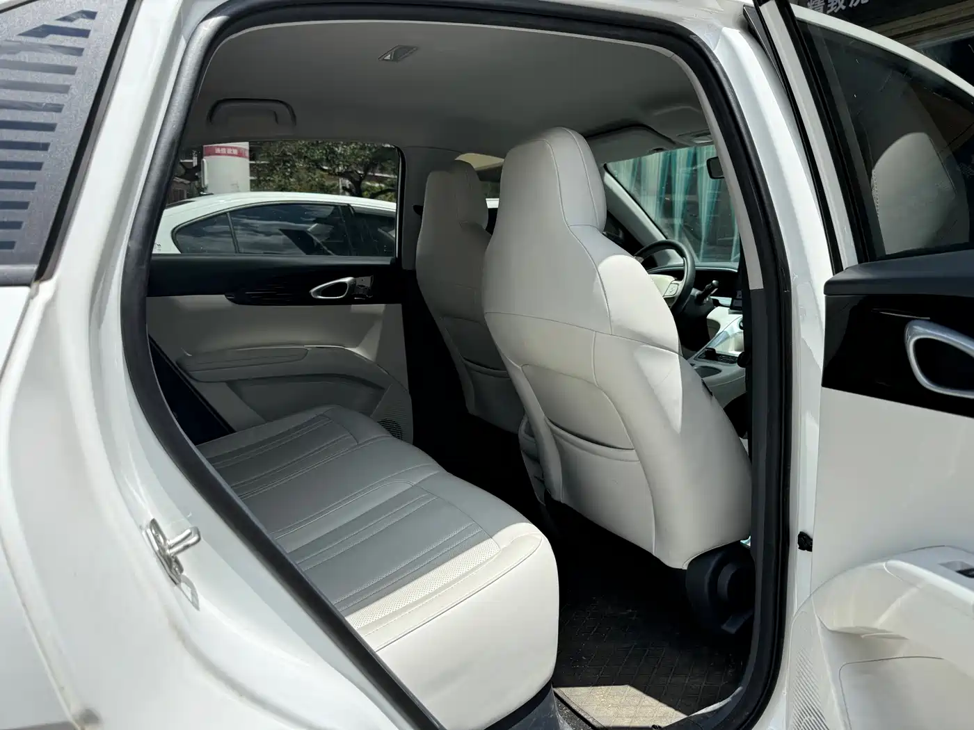 Geely Galaxy Starry Wish 2025 UP 410km Explorer+ Edition фото 12