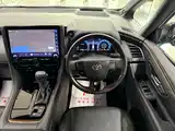 Photo 5 - Toyota Alphard