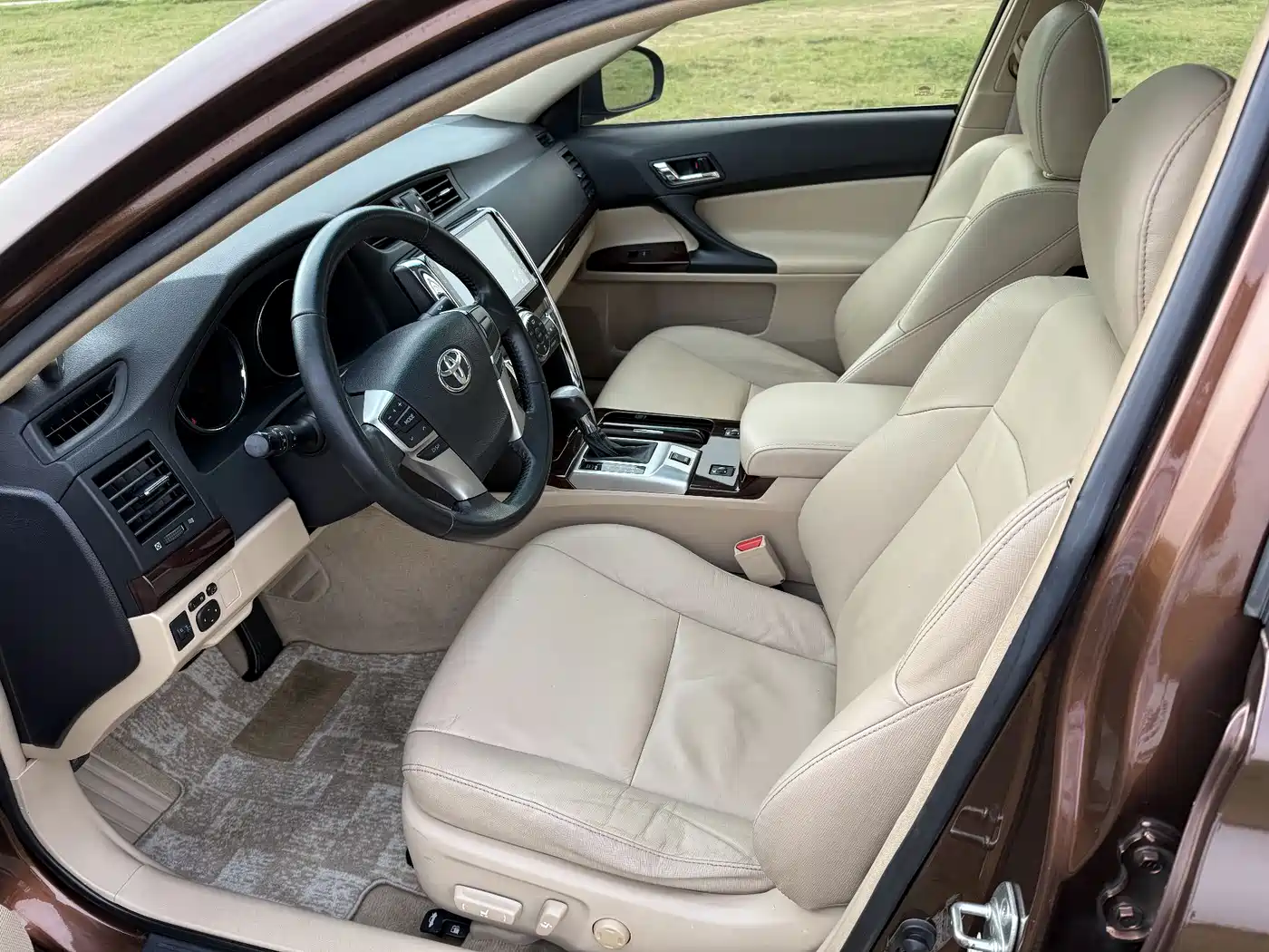 Toyota Reiz 2012 2.5V Grace Elite Styling Edition фото 12