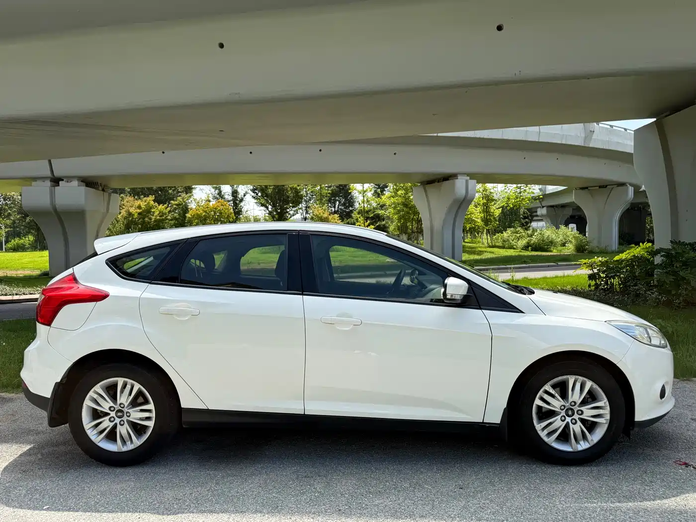 Ford Focus 2014 2012 Hatchback 1.6L Automatic Comfort