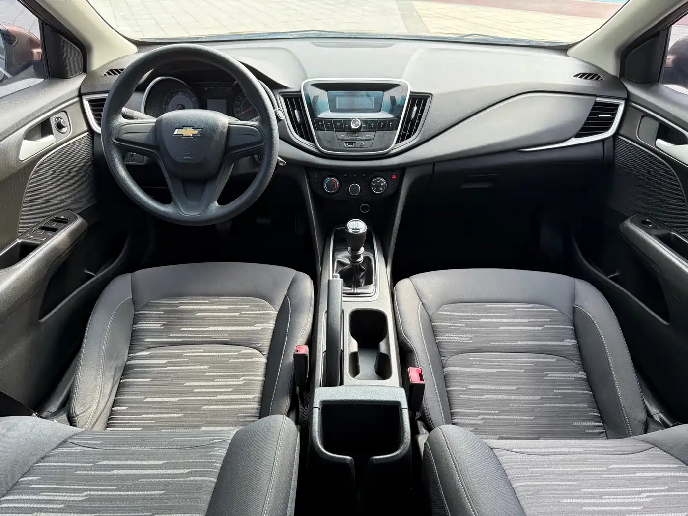Chevrolet Cavalier 2016 1.5L Manual Enjoyment Edition фото 22