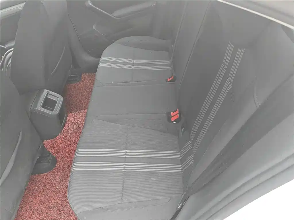 Volkswagen Lamando 2015 230TSI DSG Style фото 17