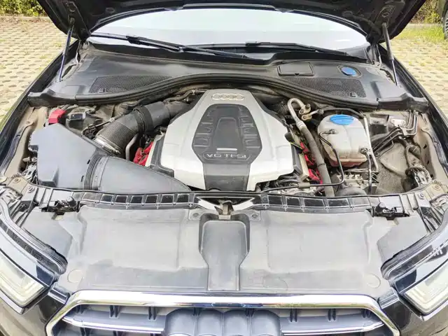 Audi A6L 2018 30th Anniversary 45 TFSI quattro Luxury — фото 3