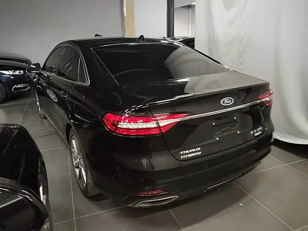 FORD TAURUS