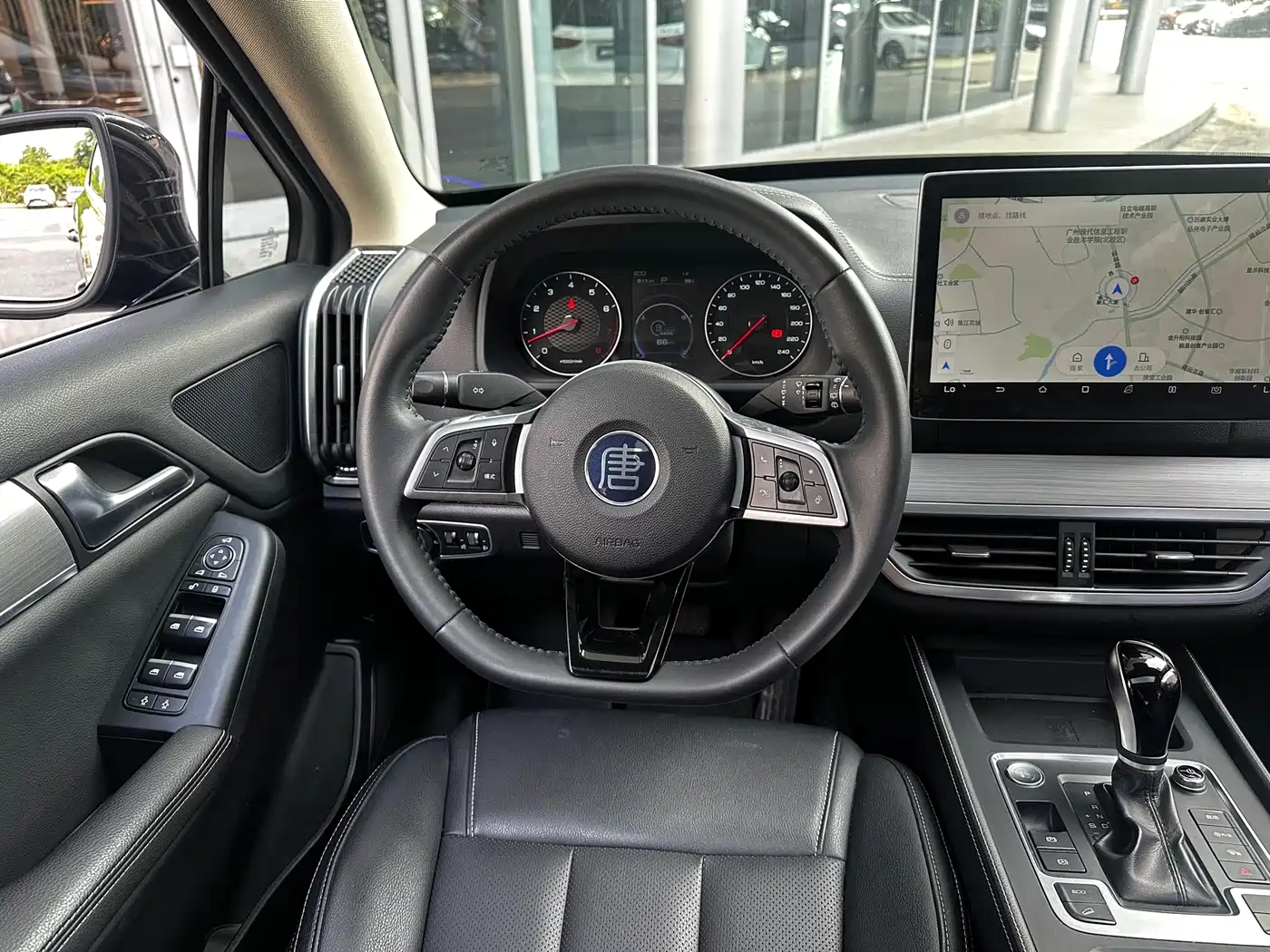 BYD Tang 2019 2.0T Automatic Smart Connect Delight 7-seater China VI фото 6
