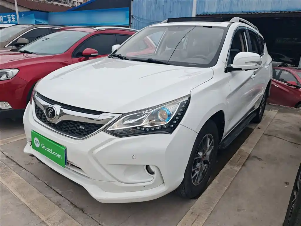 BYD Song 2016 Unrivaled Edition 1.5TI Manual Elegance Edition