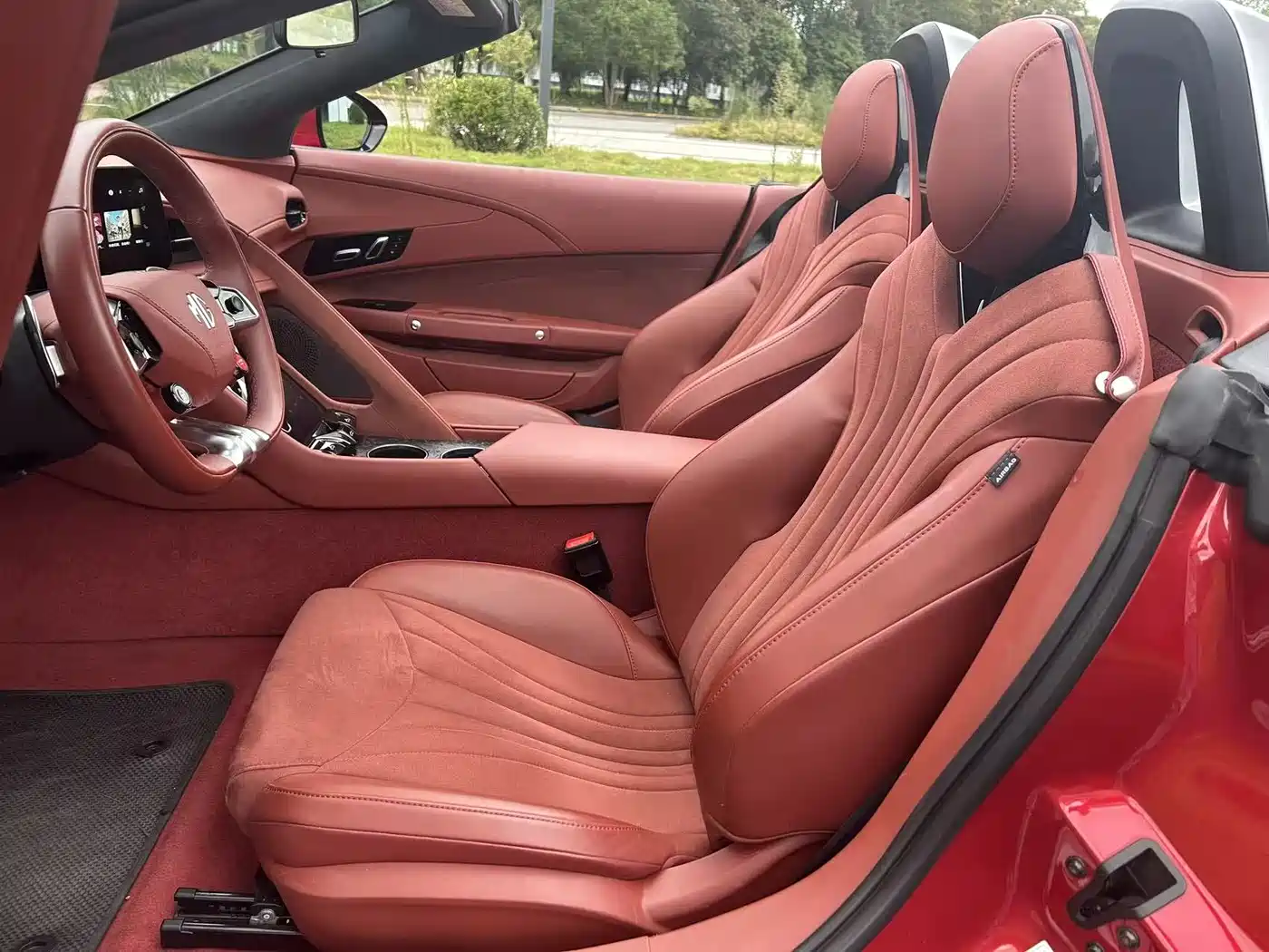 MG Cyberster 2024 520km Legendary AWD Version фото 11