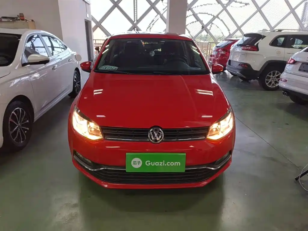 Volkswagen Polo 2016 1.6L Automatic Comfort фото 3