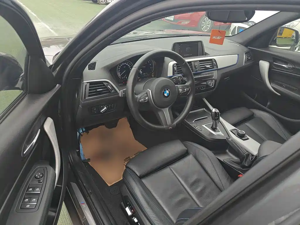 Фото 16 - BMW 1 Series (Import)