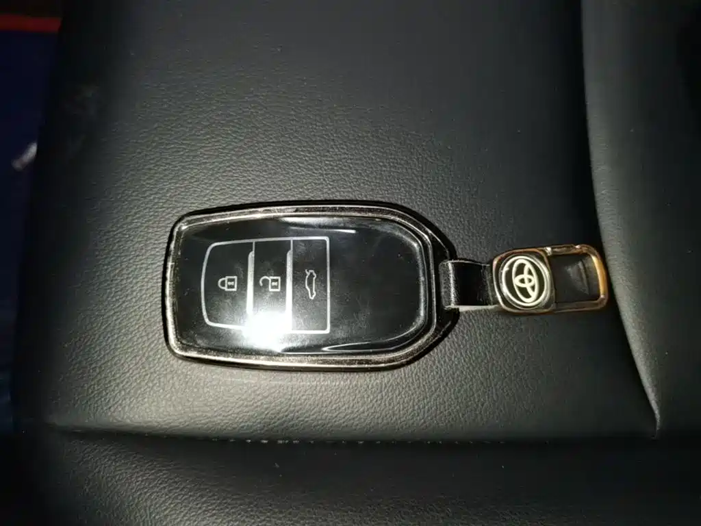 Toyota Corolla Cross 2023 2.0L Elite Edition фото 17