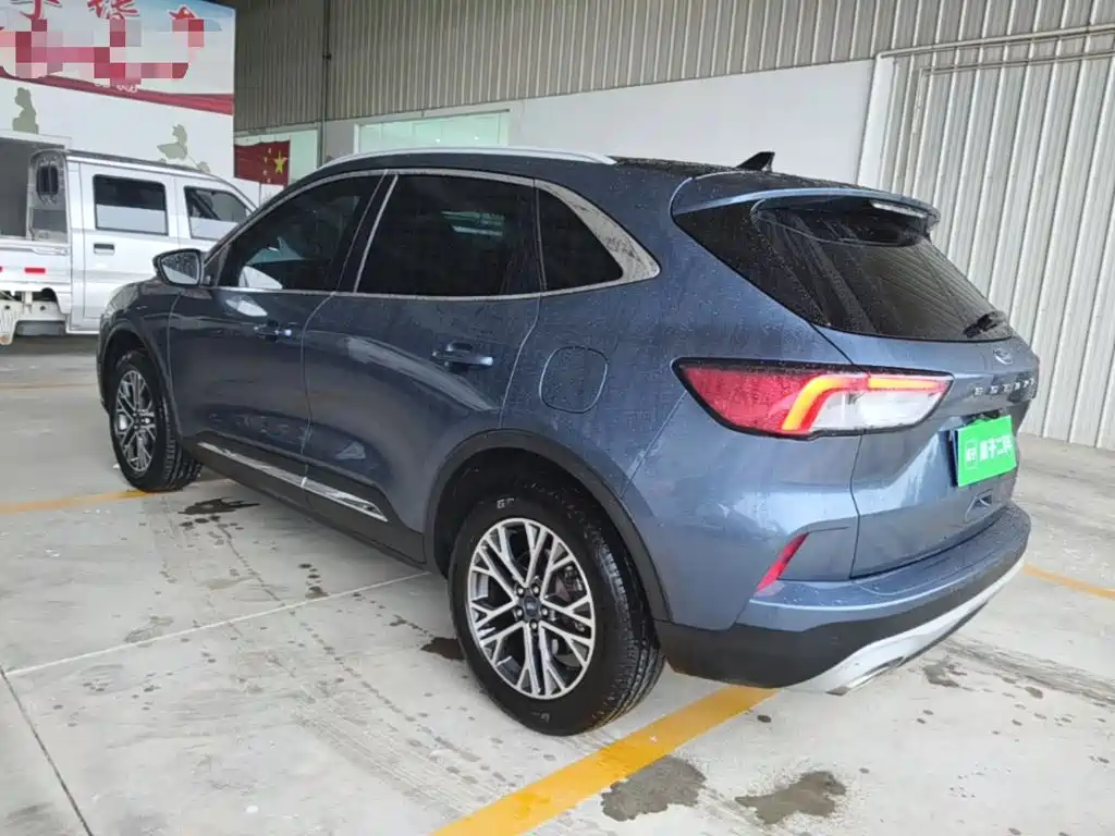 Ford Escape 2023 2020 EcoBoost 245 2WD Premium Edition