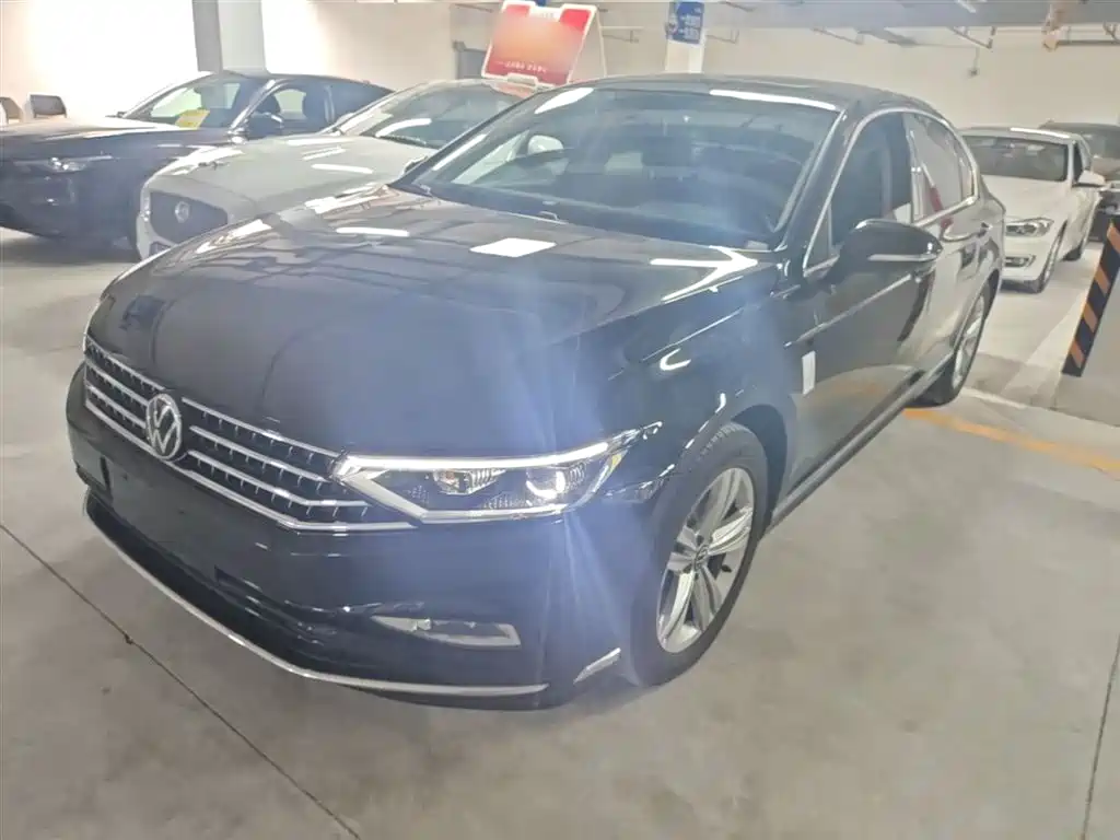 Volkswagen Magotan 2023 2 Million Units Commemorative Edition 280TSI DSG Comfort фото 2