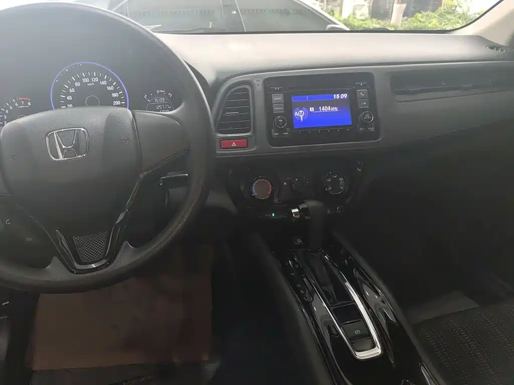 Honda Vezel 2015 2015 1.8L CVT FWD Elite