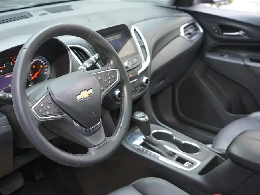 Chevrolet Equinox 2018 535T Automatic Control Edition фото 12