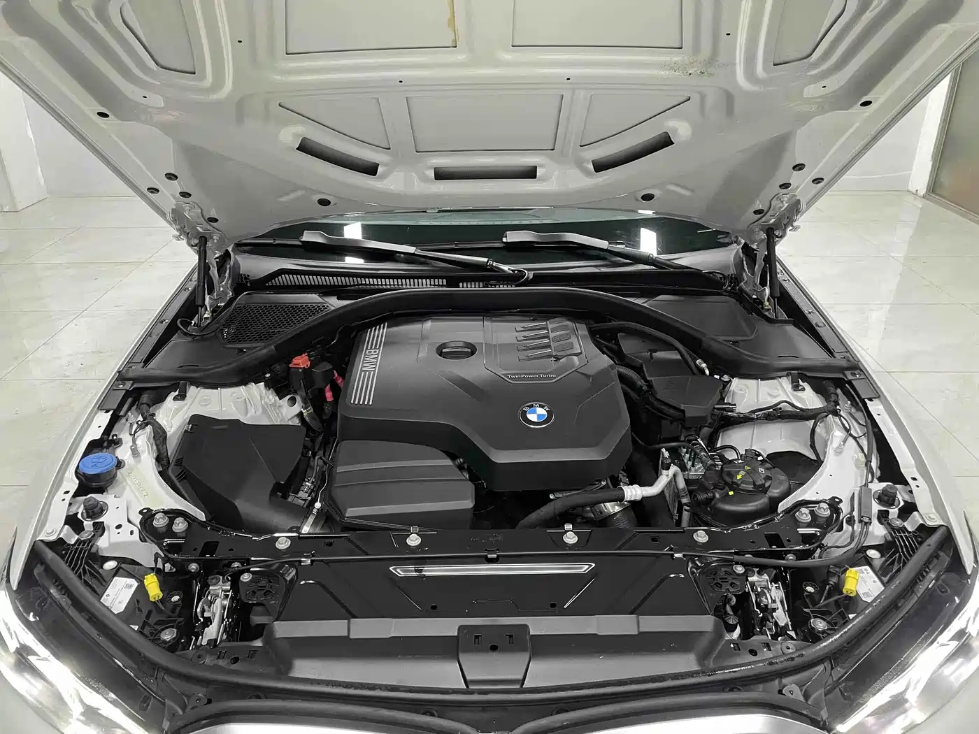 BMW 3 Series 2023 320Li M Sport Package фото 16