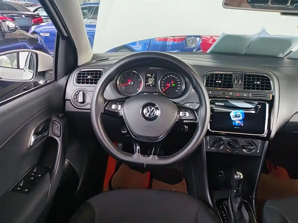 Volkswagen Polo 2018 1.5L Auto Comfort фото 11