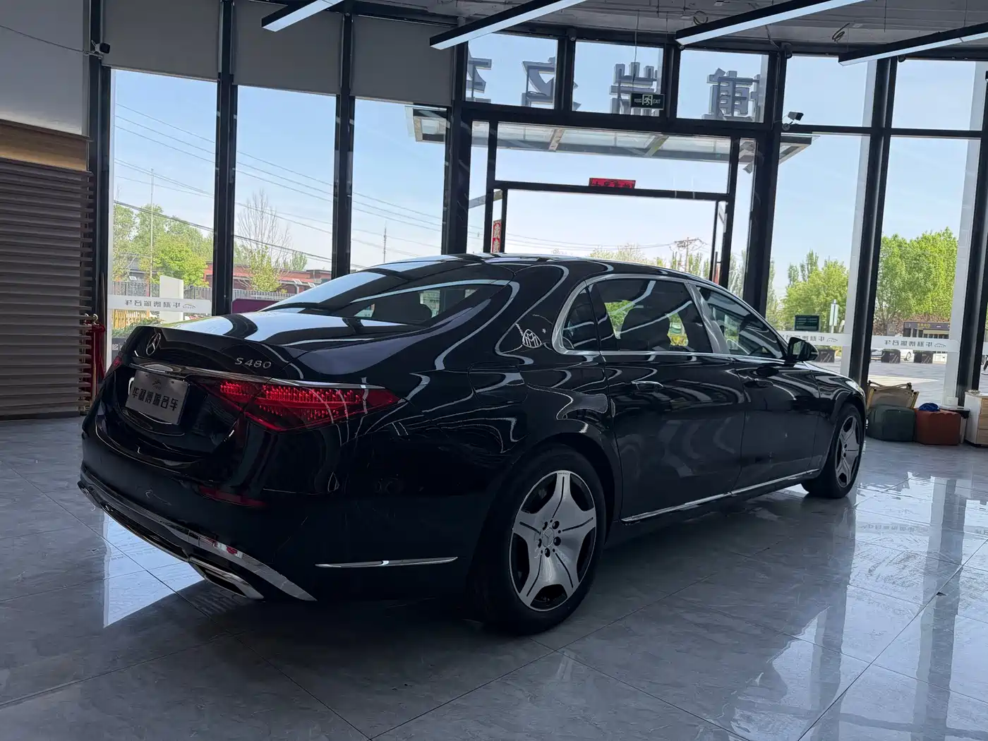 MERCEDES-BENZ MAYBACH S-CLASS