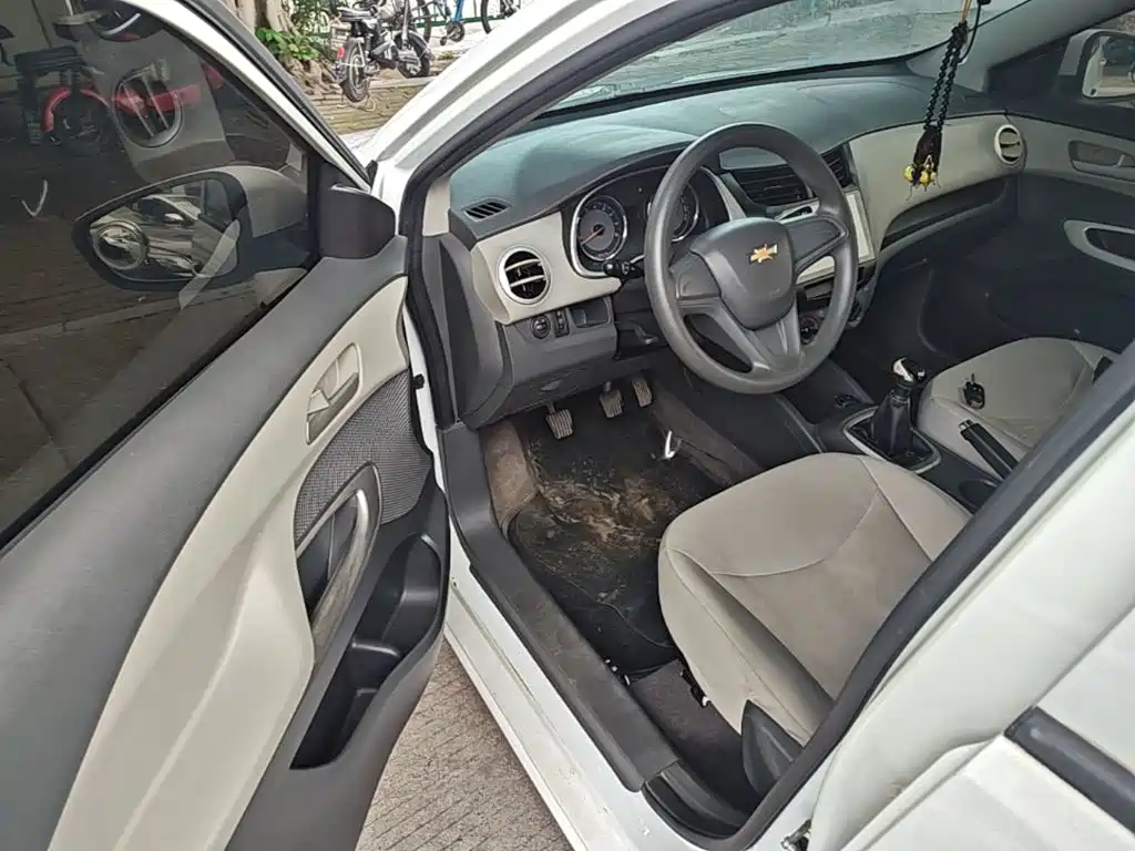 Chevrolet Sail 2018 2018 Sail 3 1.5L Manual Ideal Sunroof