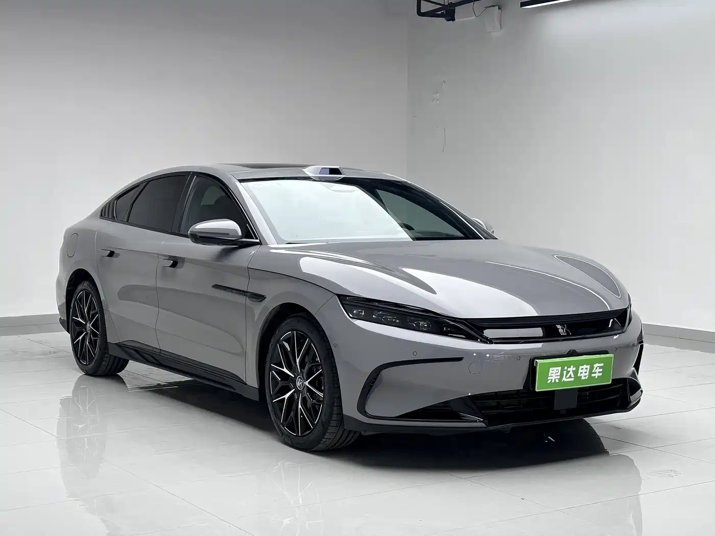 BYD Han 2025 2025 DM-i Smart Driving Edition 125KM LiDAR Flagship