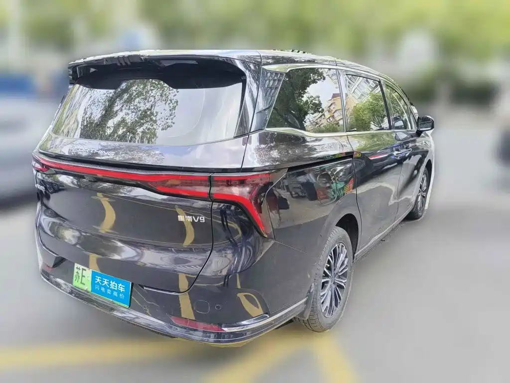 Dongfeng Fengxing Starlight V9 2024 2024 1.5TD 200km Chinese Knot Series Luxury