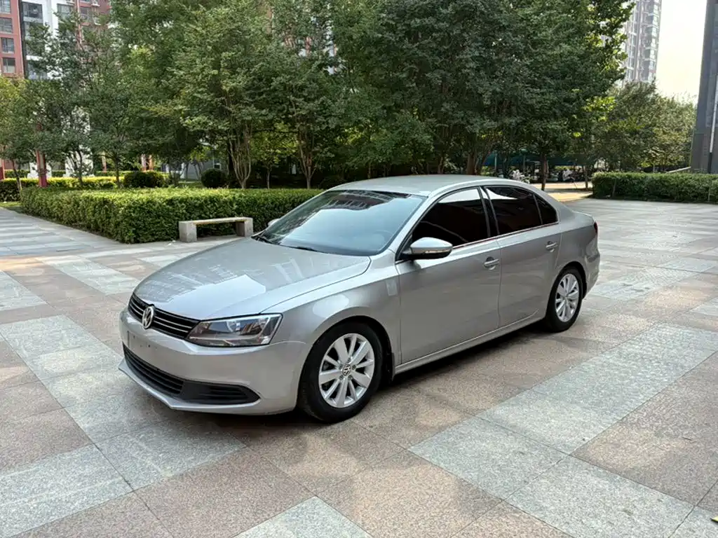 Photo 2 - Volkswagen Sagitar