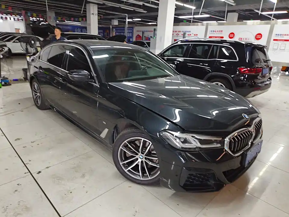 BMW 5 Series 2021 525Li M Sport Package